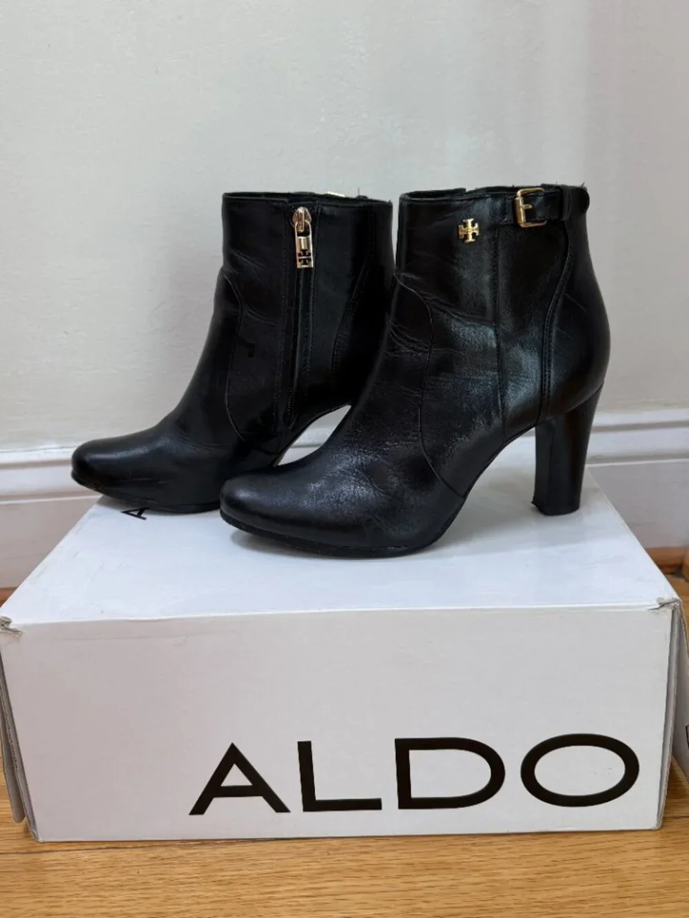 Tory Burch Leather Ankle High Heel Black Boots (Women 6.5)